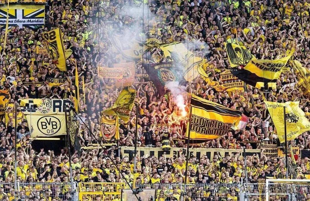 沃尔夫斯堡客场大胜，积分榜上升至前列