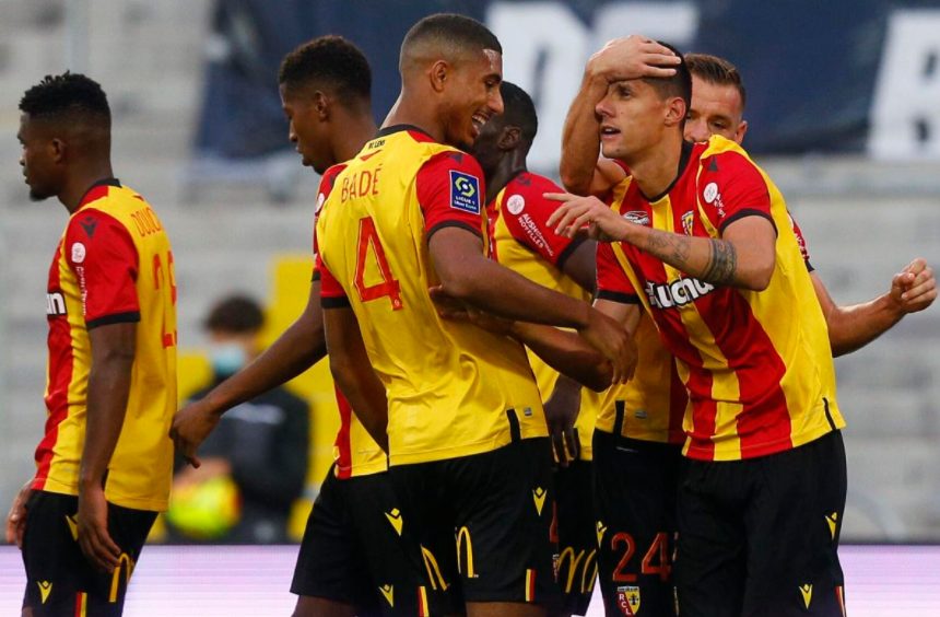 索肖摆脱连败劲，击败朗斯取得胜利的简单介绍