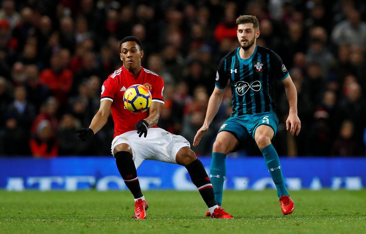 包含南安普顿再度失利,球队保级形势严峻的词条 包含南安普顿再度失利,球队保级形势严峻的词条